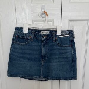 Abercrombie & Fitch Blue Denim Mini Skirt mid rise Curve
